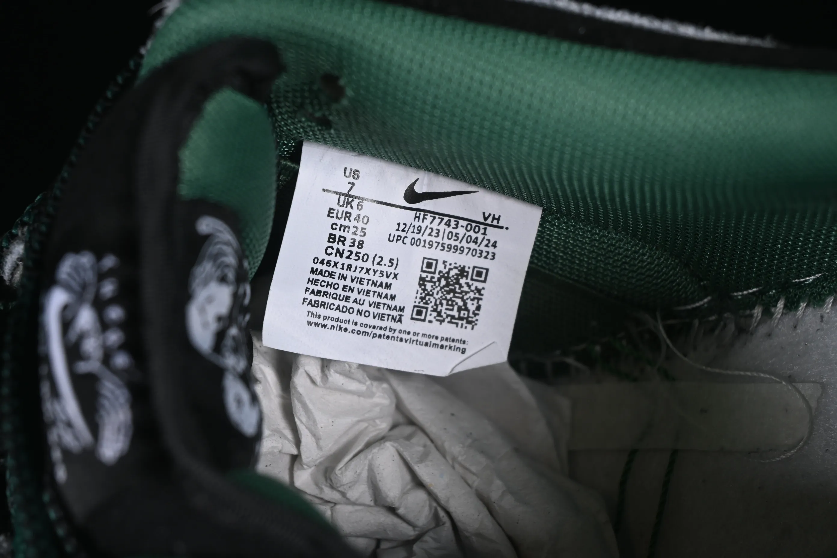 All Categories Nk SB Dunk Series Nk SB Dunk Low Low-top Sneakers K Version There Skateboards x Nk SB Dunk Low Graffiti Art Style Joint Model SB Low-top Casual Sneakers HF7743-001